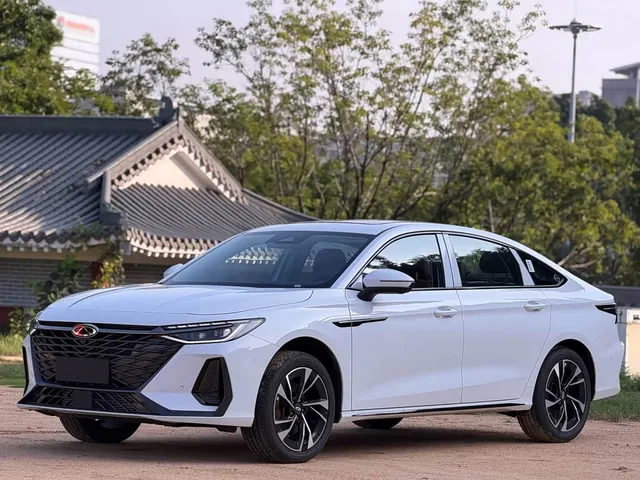 Chery Arrizo 8, 2026 — фото автомобиля из Китая