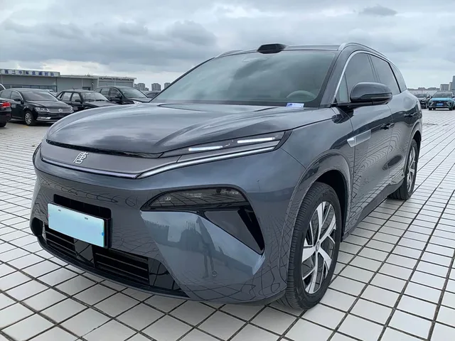 BYD Tang L, 2025 — фото автомобиля из Китая
