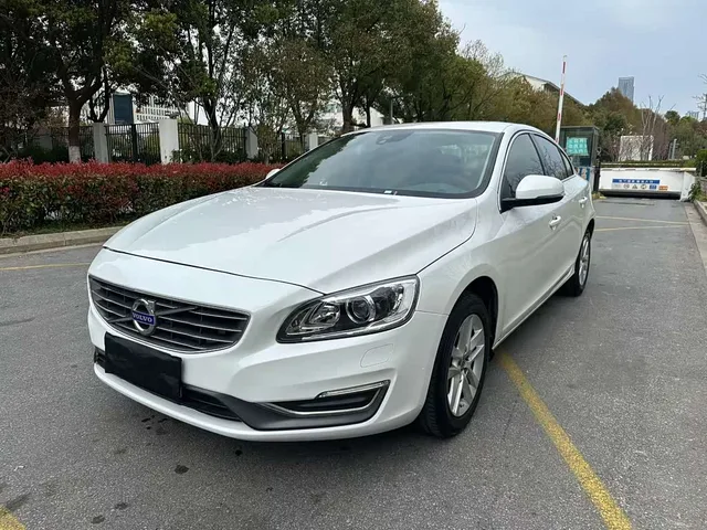 Volvo S60, 2016 — фото автомобиля из Китая