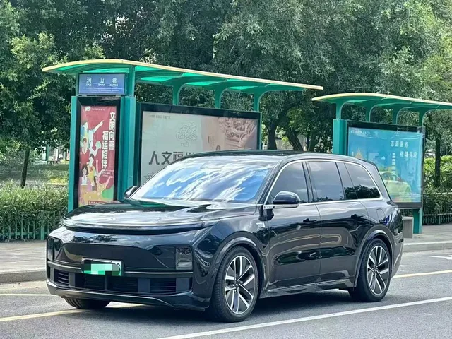 Li Auto L9, 2024 — фото автомобиля из Китая