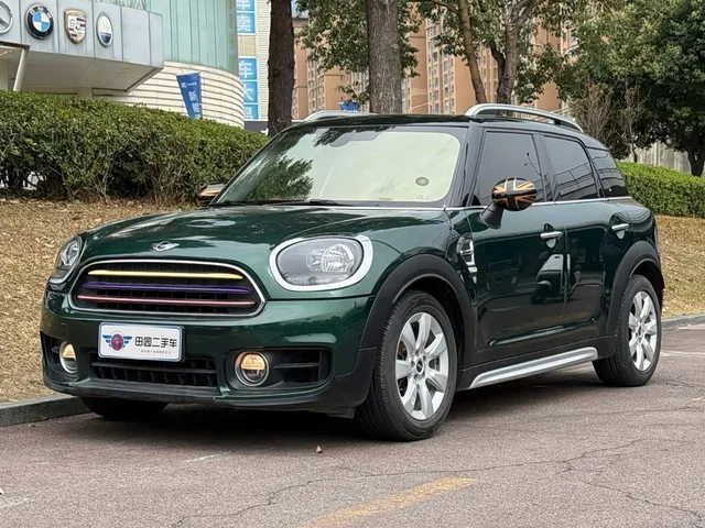 Mini COUNTRYMAN, 2017 — фото автомобиля из Китая