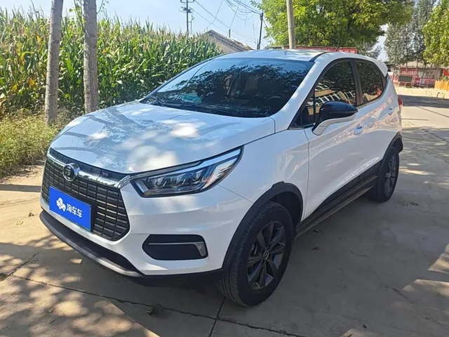 BYD Yuan, 2019 — фото автомобиля из Китая