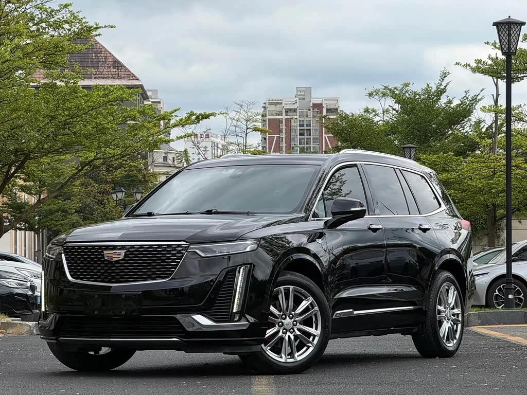 Cadillac XT6, 2022 — фото 1 из 1