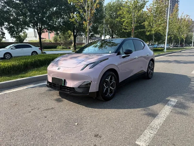 Lynk & Co Z20, 2025 — фото автомобиля из Китая