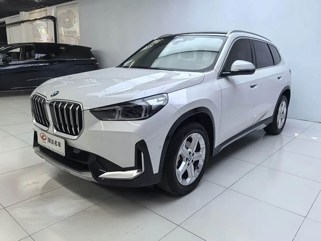 BMW X1, 2023 — фото 1 из 1