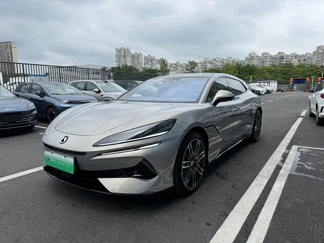 Denza Z9GT, 2026 — фото автомобиля из Китая