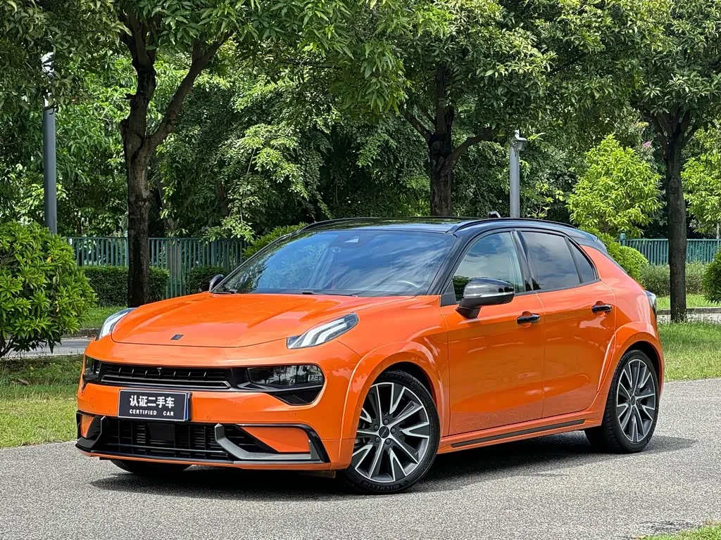 Lynk & Co 02 Hatchback, 2021 — фото 1 из 1