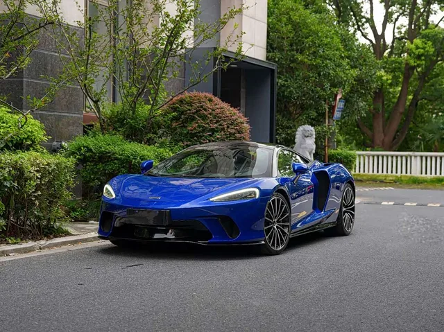 McLaren GT, 2023 — фото автомобиля из Китая