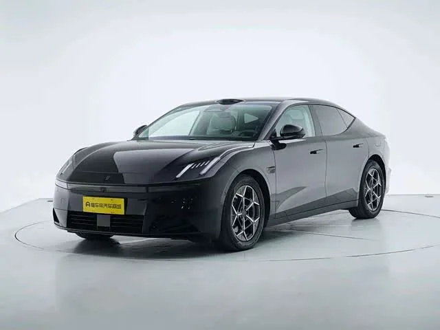 Lynk & Co 10, 2025 — фото 1 из 1