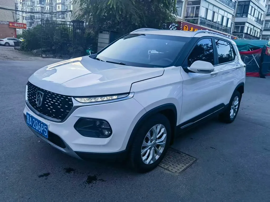 Wuling 510, 2019 — фото 1 из 1