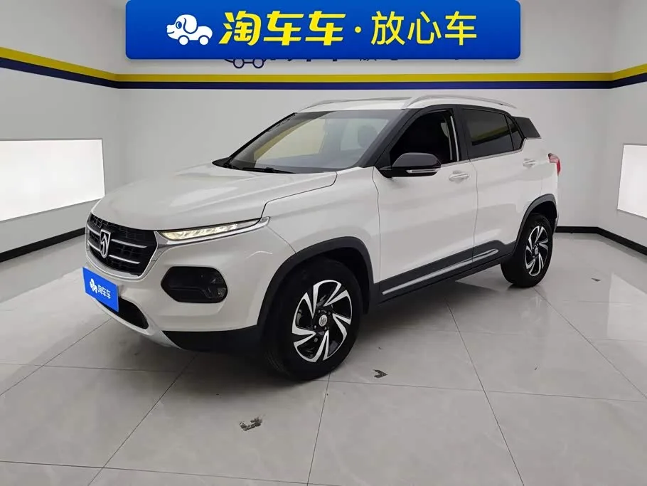 Wuling 510, 2018 — фото 1 из 1