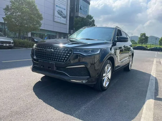 Zotye T700, 2018 — фото автомобиля из Китая