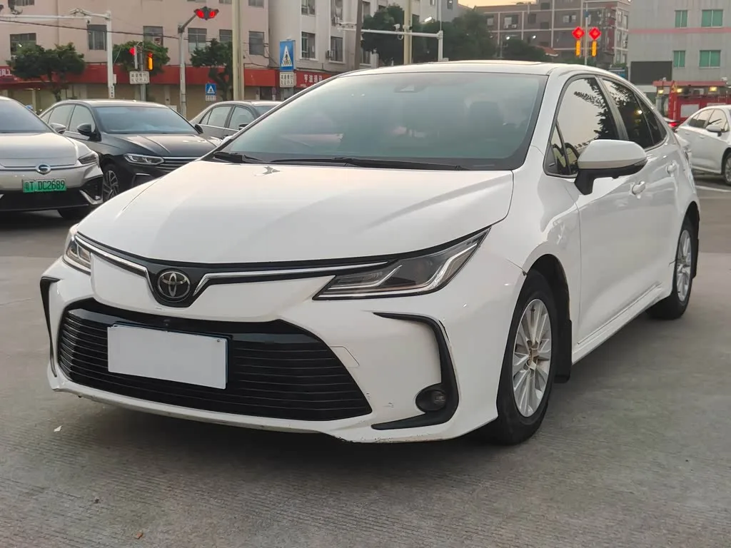 Toyota Corolla, 2021 — фото 1 из 1