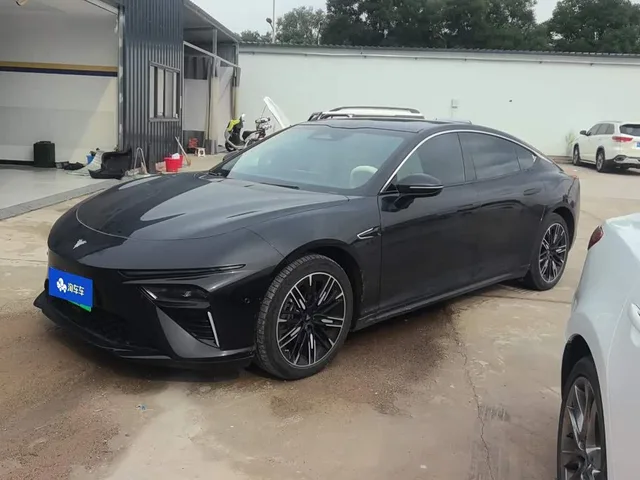 Neta S, 2023 — фото автомобиля из Китая