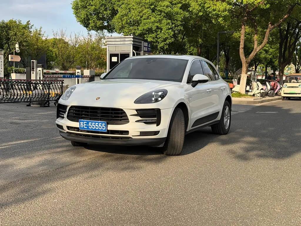 Porsche Macan, 2019 — фото 1 из 1