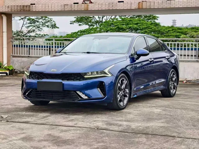 Kia K5, 2021 — фото автомобиля из Китая