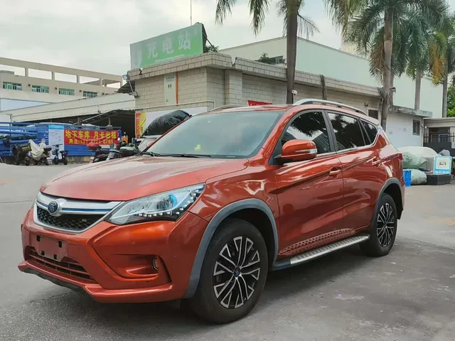 BYD Song, 2017 — фото автомобиля из Китая