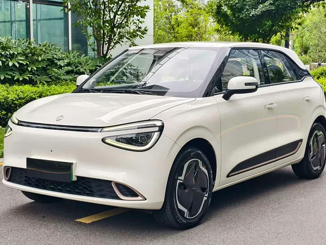 Dongfeng Nano 01, 2024 — фото автомобиля из Китая