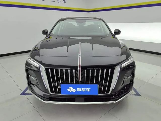 Hongqi H5 PHEV, 2026 — фото автомобиля из Китая
