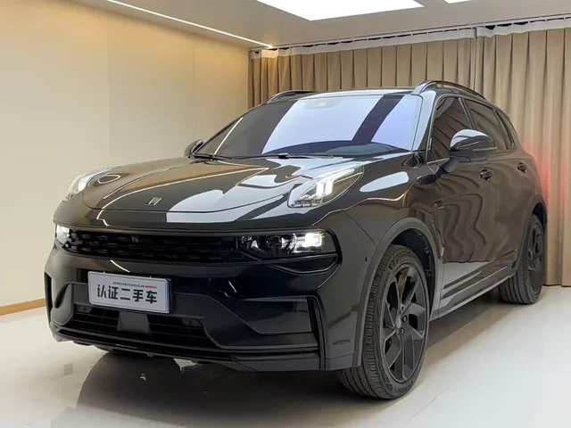 Lynk & Co Nano 01, 2022 — фото автомобиля из Китая