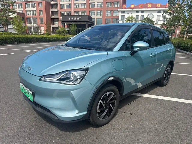 Neta V, 2021 — фото автомобиля из Китая