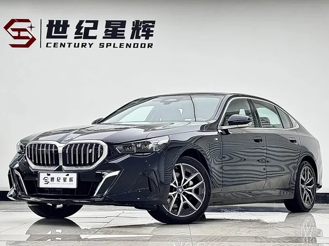 BMW i5, 2025 — фото автомобиля из Китая