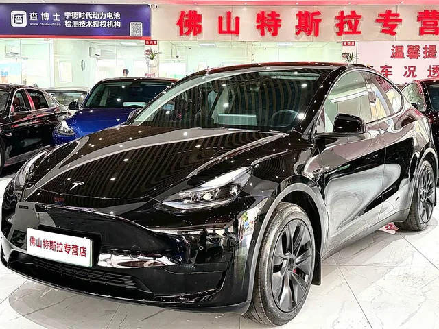 Tesla Model Y, 2023 — фото автомобиля из Китая