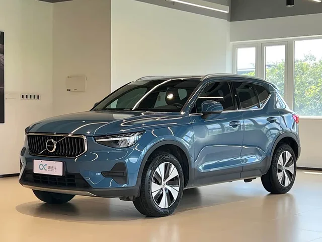 Volvo XC40, 2024 — фото автомобиля из Китая