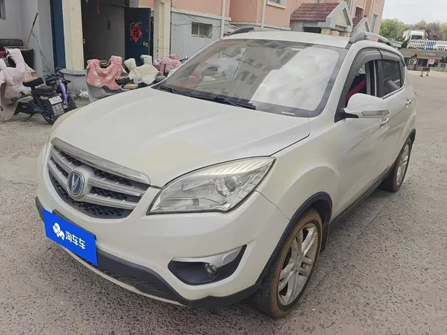 Changan CS35, 2015 — фото автомобиля из Китая