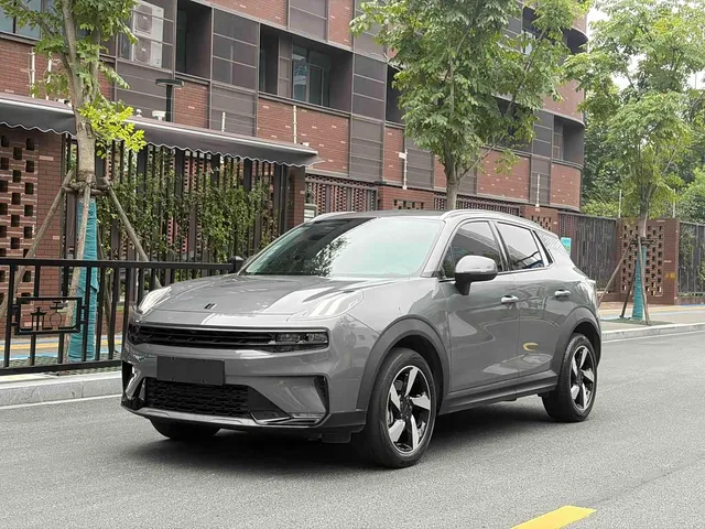 Lynk & Co 06 EM-P, 2021 — фото автомобиля из Китая