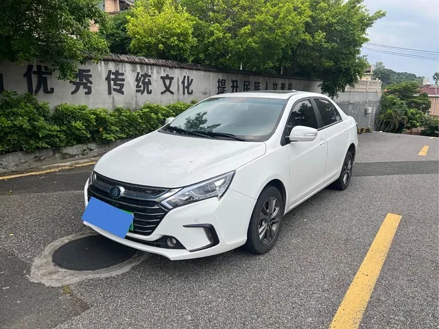 BYD Qin, 2018 — фото автомобиля из Китая