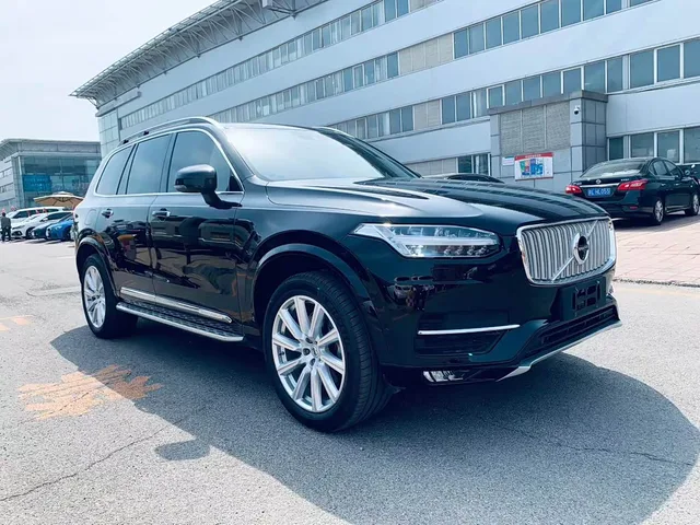 Volvo XC90, 2018 — фото автомобиля из Китая