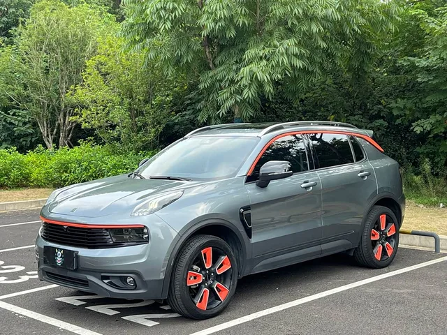 Lynk & Co Nano 01, 2020 — фото автомобиля из Китая