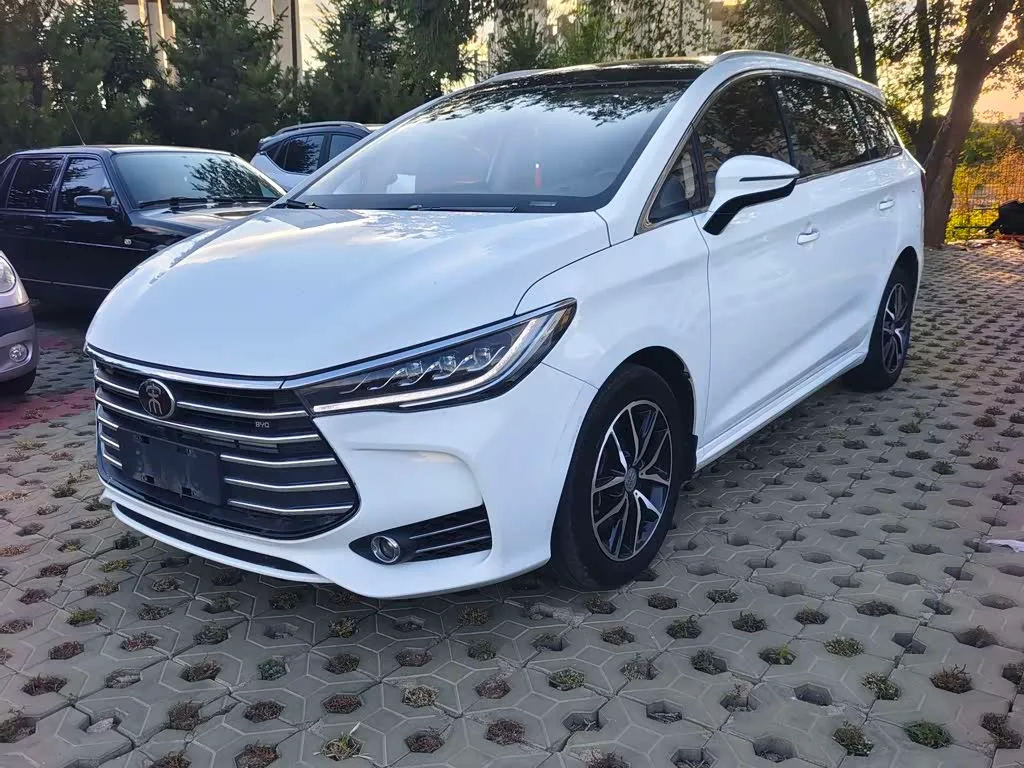 BYD Song MAX, 2019 — фото 1 из 1
