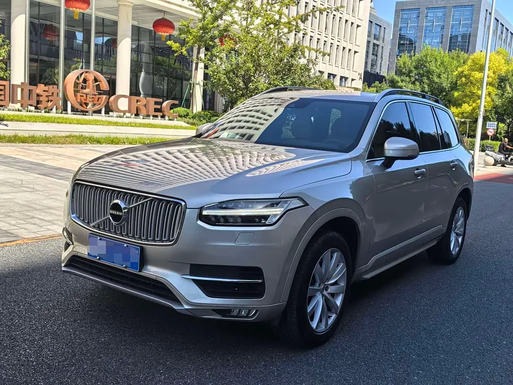 Volvo XC90, 2017 — фото 1 из 1
