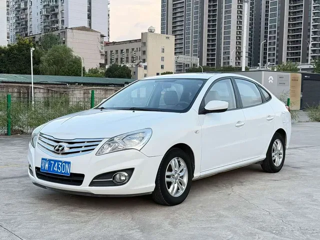 Hyundai Elantra Yuedong, 2015 — фото автомобиля из Китая