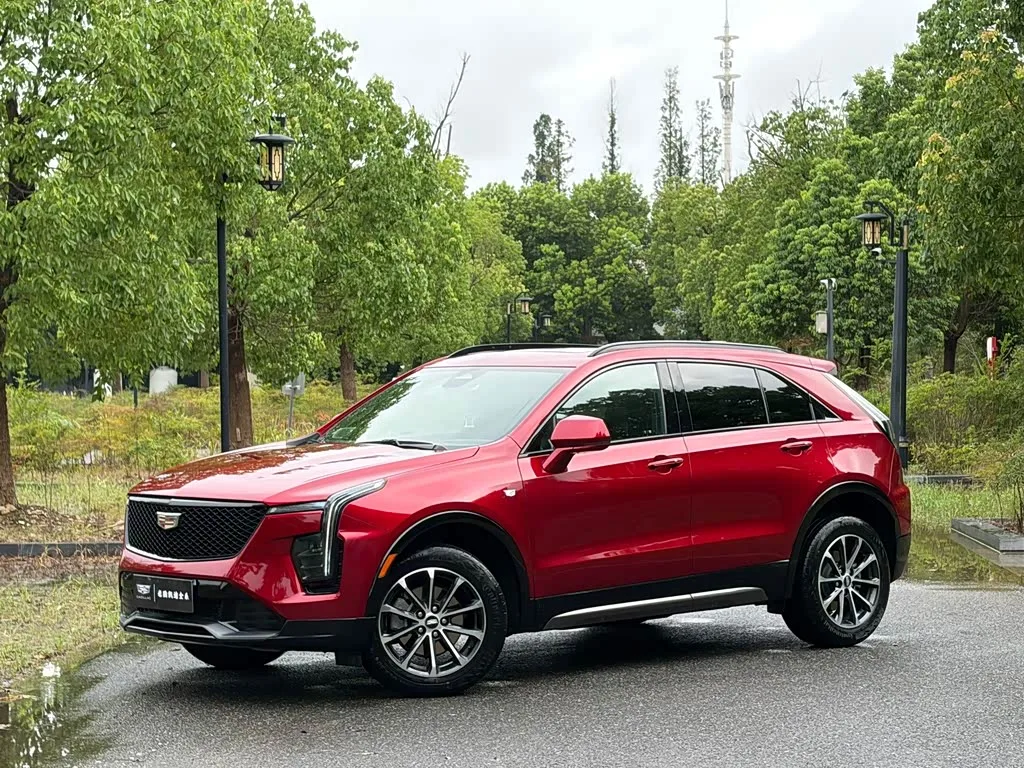 Cadillac XT4, 2023 — фото 1 из 1