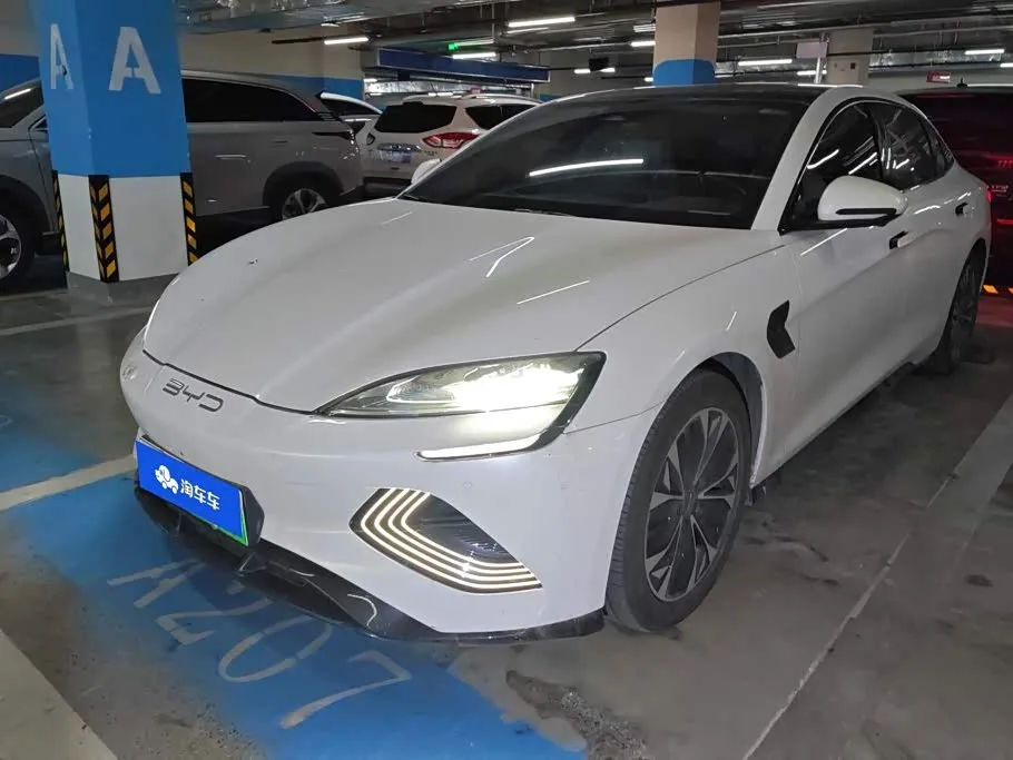 BYD Seal, 2023 — фото 1 из 1