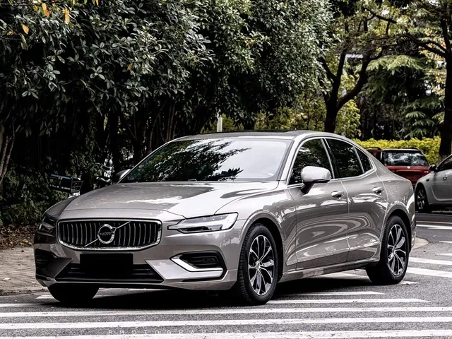 Volvo S60, 2020 — фото автомобиля из Китая