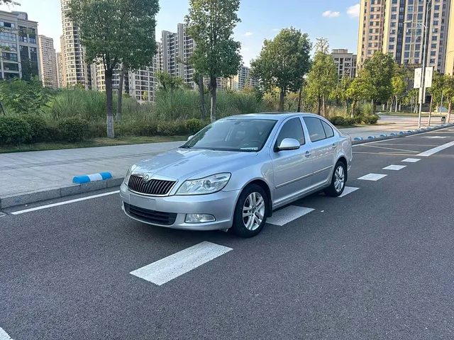 Skoda Octavia, 2013 — фото автомобиля из Китая