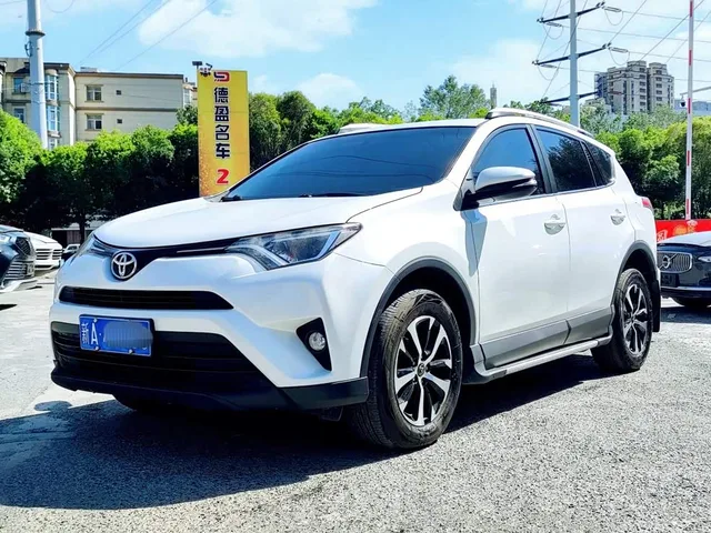 Toyota RAV4, 2017 — фото автомобиля из Китая