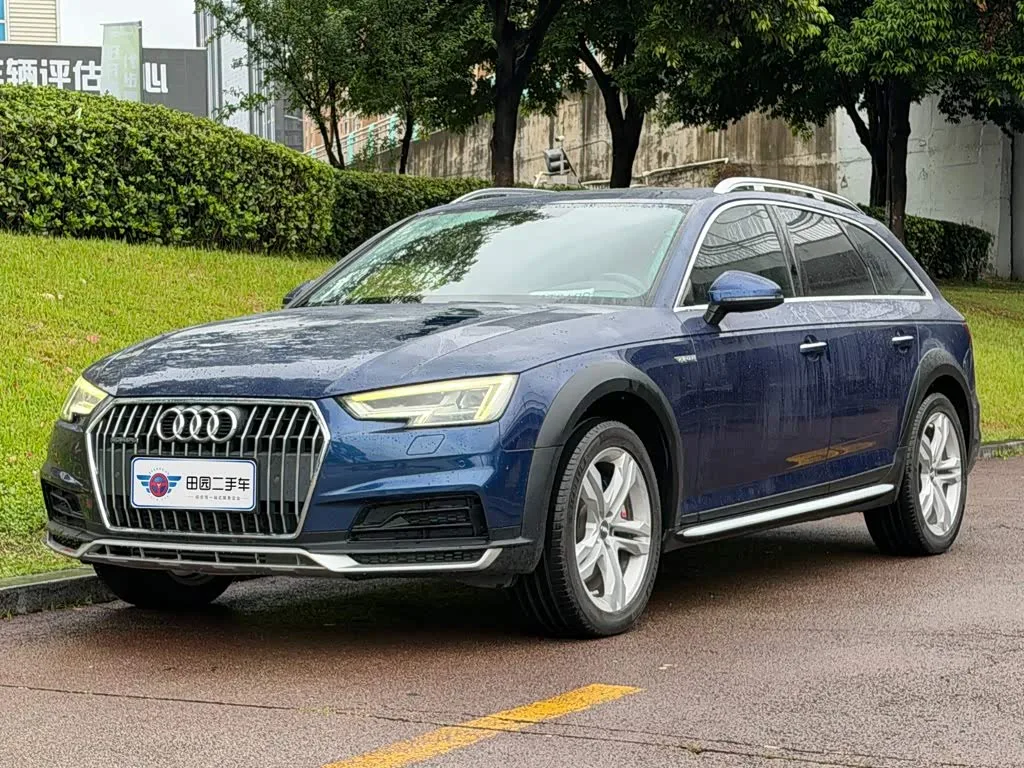 Audi A4, 2018 — фото 1 из 1