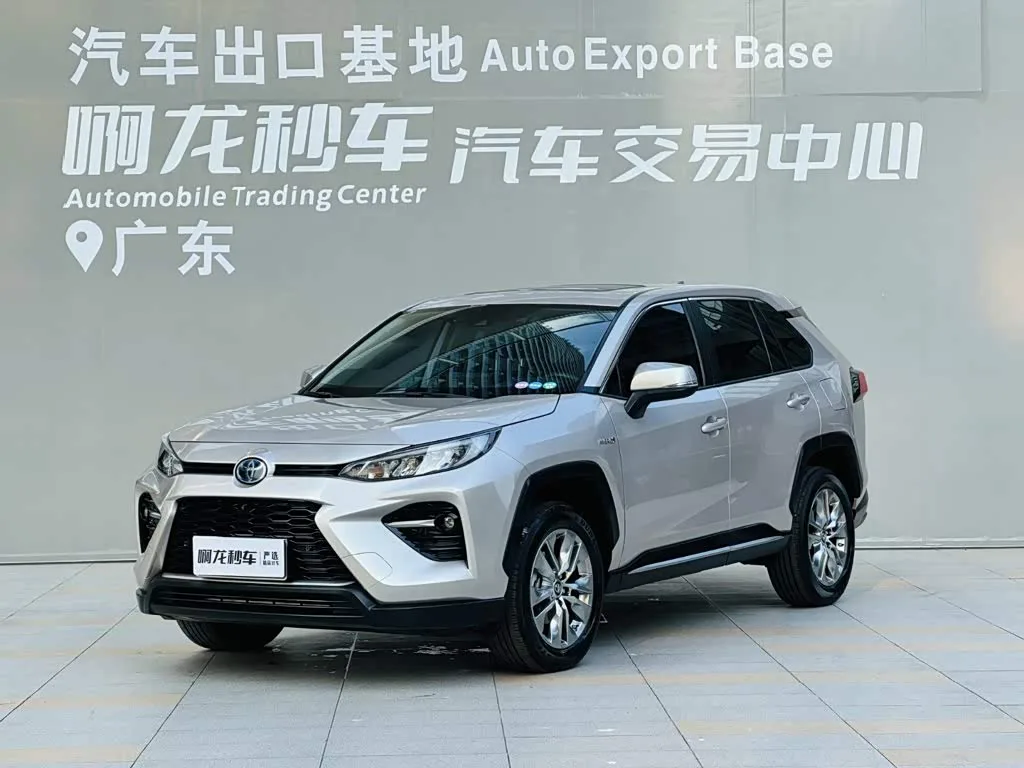Toyota Wildlander, 2022 — фото 1 из 1