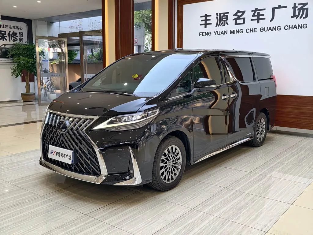 Lexus LM, 2022 — фото 1 из 1