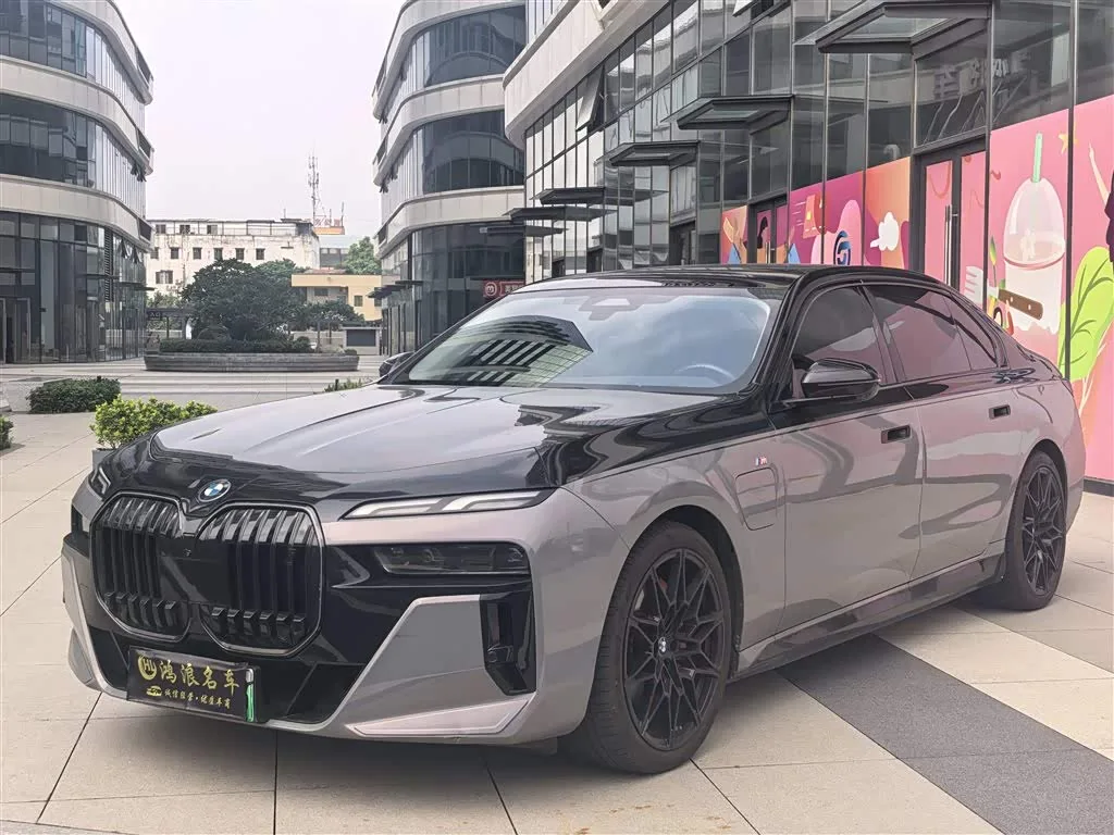 BMW i7, 2023 — фото 1 из 1