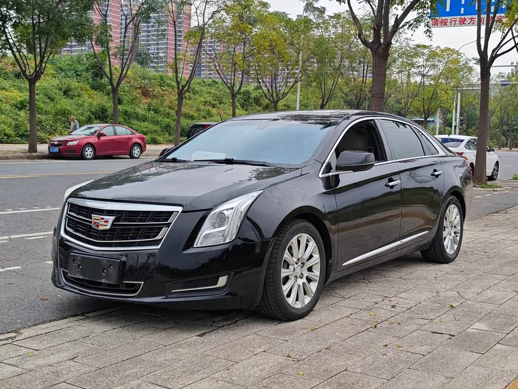 Cadillac XTS, 2016 — фото 1 из 1