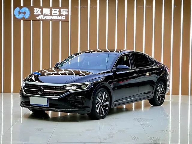 Volkswagen Passat, 2023 — фото автомобиля из Китая