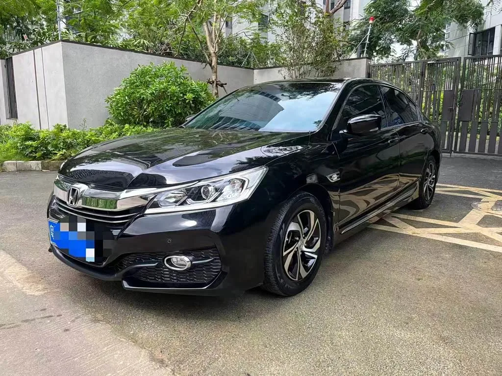 Honda Accord, 2018 — фото 1 из 1