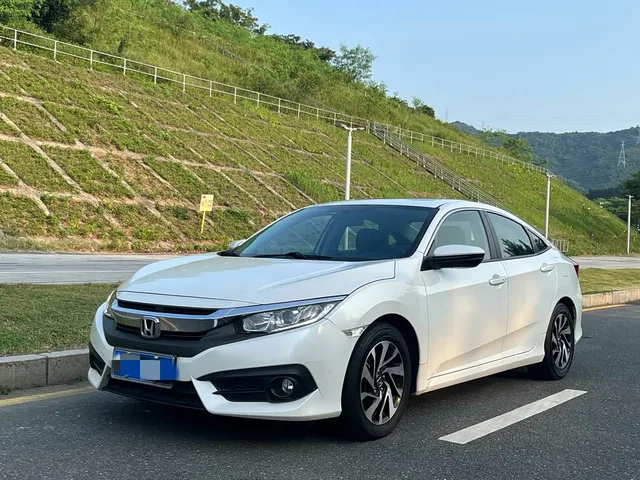 Honda Civic, 2017 — фото автомобиля из Китая