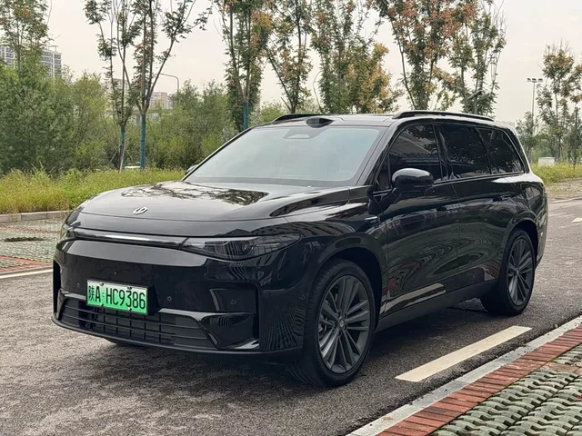 Leapmotor C16, 2026 — фото автомобиля из Китая